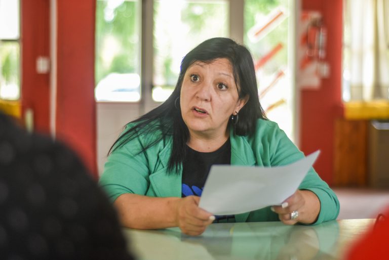 R.de los LAGOS- JUNIN DE LOS ANDES- Min. Soledad martinez se reune con loncos de las comunidades CAYULEF Y NAMUNCURA (10)